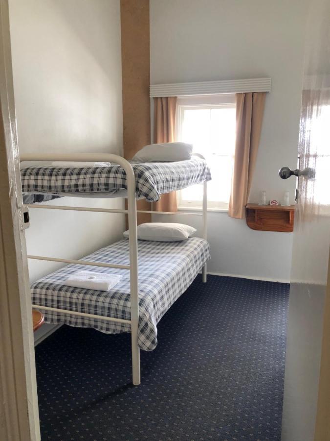 Pacific Hotel Yamba Buitenkant foto
