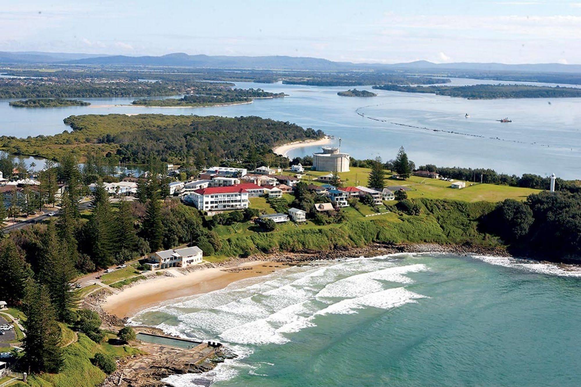 Pacific Hotel Yamba Buitenkant foto