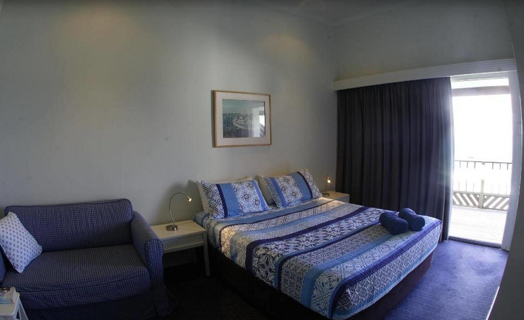 Pacific Hotel Yamba Buitenkant foto